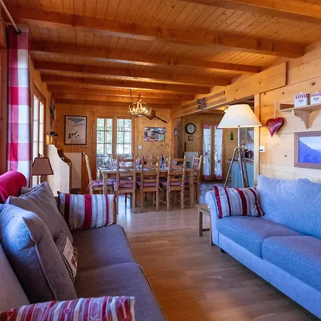 The Stag's By Luxury Chalet *