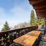 The Stag's By Luxury Chalet