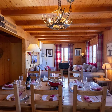 The Stag's By Luxury Chalet *